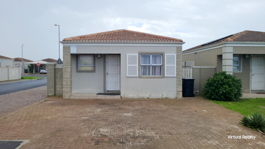2 Bedroom Property for Sale in Strandfontein Western Cape